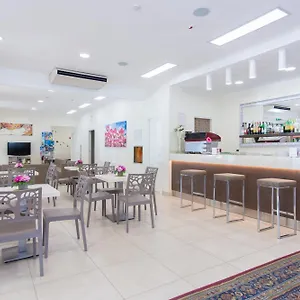 Reyt Hotel