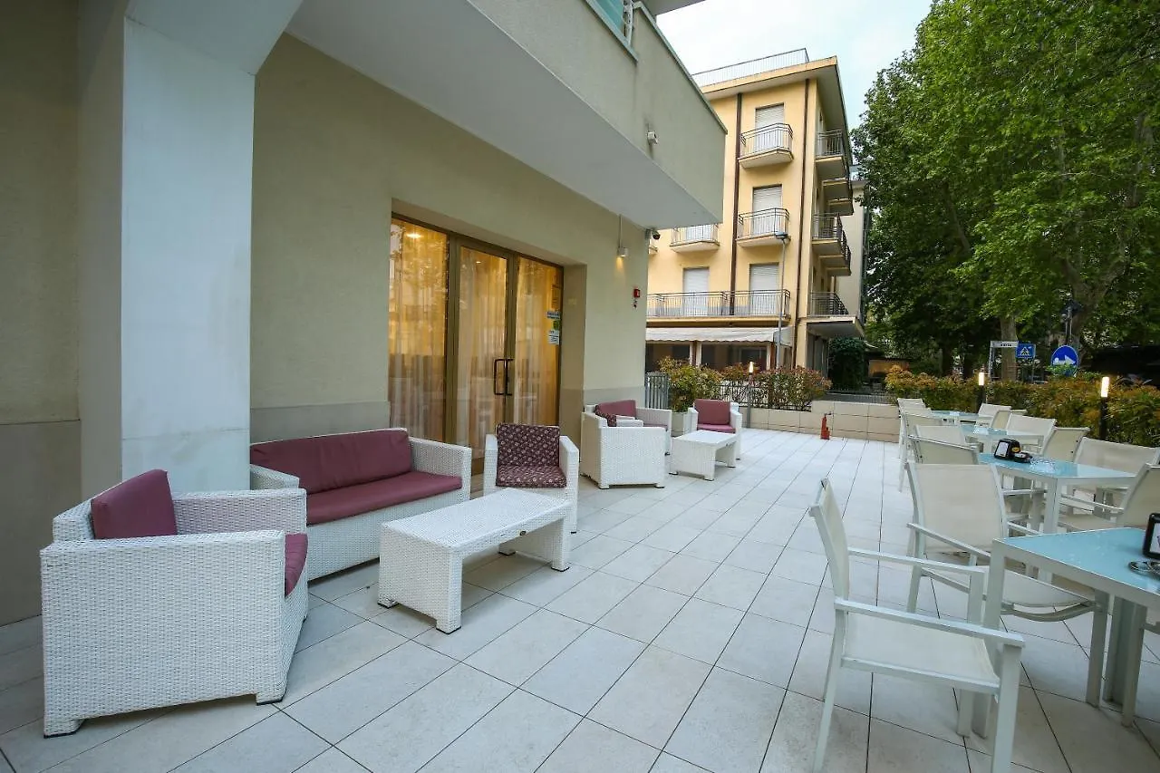 Hotel Bergamo Rimini 3*,