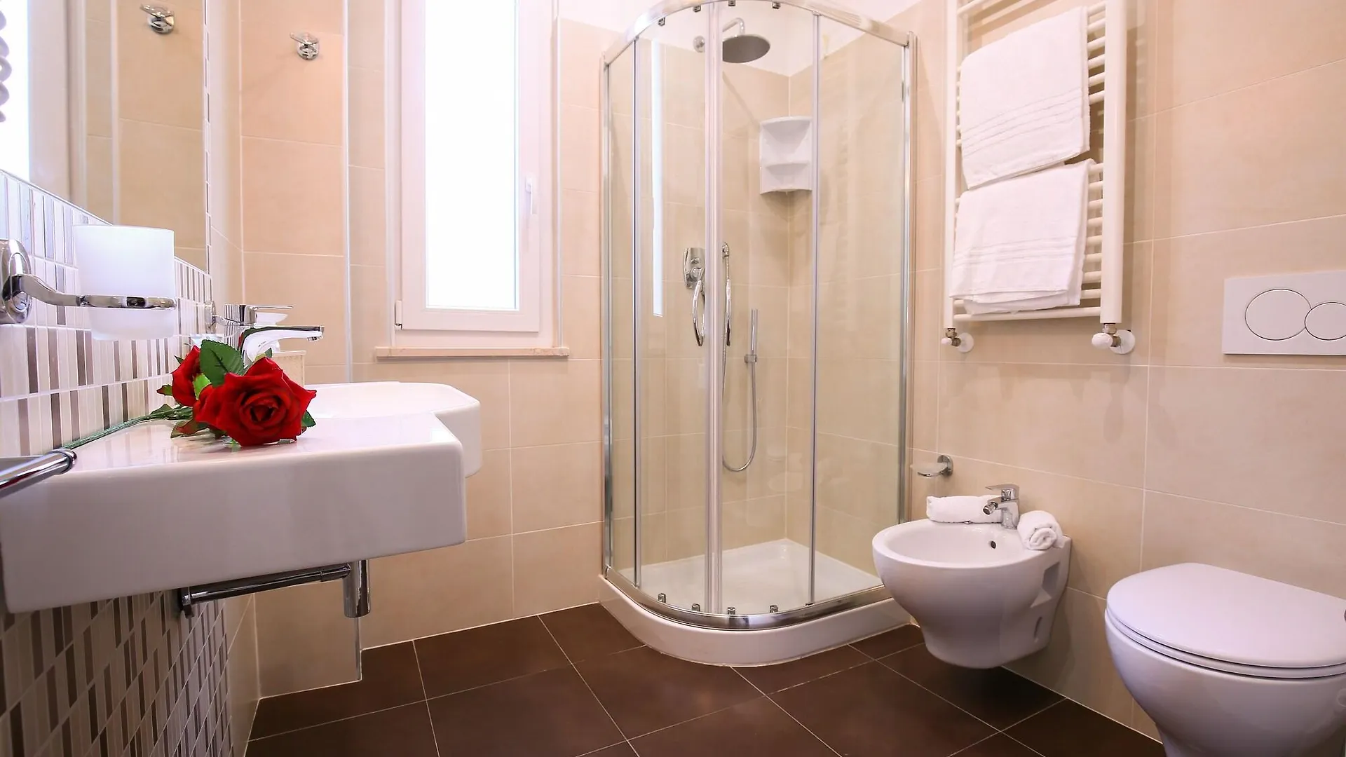 ***  Hotel Bergamo Rimini Italia